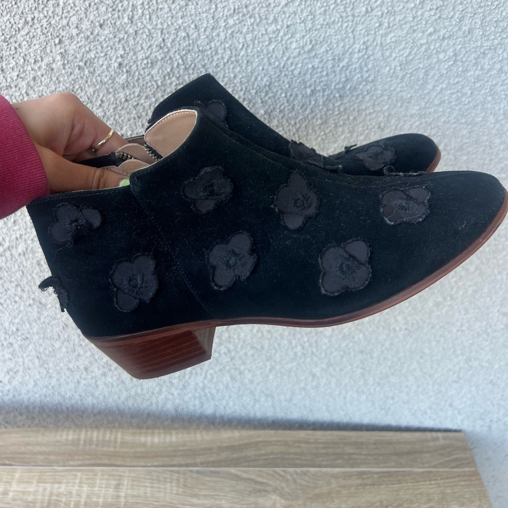 Anthropologie black suede booties with flower details